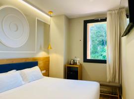 Habital Suites，位于哈卡的酒店