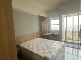 Room bangren 01 - Apartemen Avenue BSD，位于Babakan的酒店