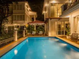 ELIVAAS Prive Suntuarios Casa Iris 4 BHK Getaway with Jacuzzi, Pvt Pool & Gazebo