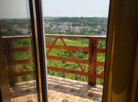 Panorama Cehu Silvaniei，位于Cehu Silvaniei的带热水浴缸的酒店