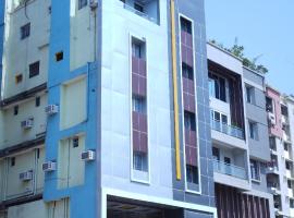 Hotel Adarsh，位于Khagaul的酒店