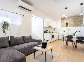 Zeus Downtown Apartment