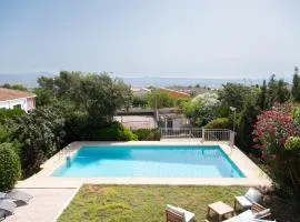 Charming house with private tennis court and pool