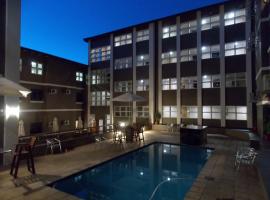 Sierra Square Hotel，位于约翰内斯堡的酒店