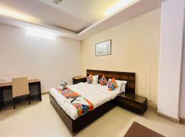 Green Villa -- Near Nizamuddin Railway Station，位于Farrukhnagar的酒店