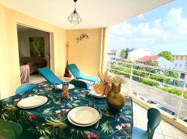 appartement 3 pièces résidence Kanel - Anse Mitan，位于莱特鲁瓦西莱的酒店