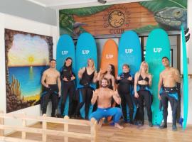 Endless Summer Hostel，位于阿德耶的青旅