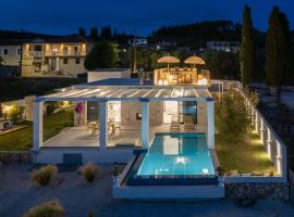 LUZ BLANCA Rooftop seaview villa，位于Agios Leon的酒店