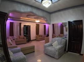 Spacious 3BR Home Comfy Beds Great Location，位于Kaganjuan的酒店