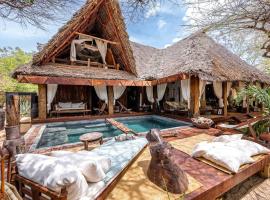 Stunning Manda Beachfront 6-Bed Villa，位于拉穆的酒店