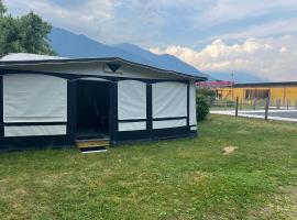 Camping Alex，位于Cadenazzo的露营地