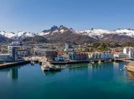 Svolvær Harbour Sea View Apt