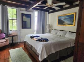 The Comanche A Club Inn of Christianted St Croix，位于克里斯琴斯特德的酒店