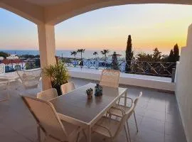 Sunset Sea View Apartment in Kissonerga