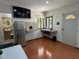 Oneira Seybaplaya apartments private and exclusive，位于Seybaplaya的酒店