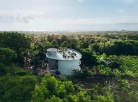 Lighthouse Bingin - 360 view，位于乌鲁瓦图的酒店