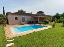 Villa spacieuse avec piscine privé , Vallée du Lot