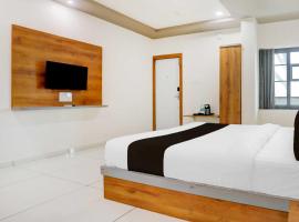 Townhouse Oak Veraval Somnath Mandir，位于索姆纳特的酒店
