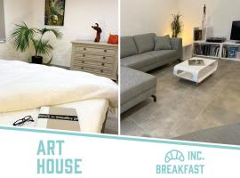 ART HOUSE - Maison d'art，位于蒙斯的酒店