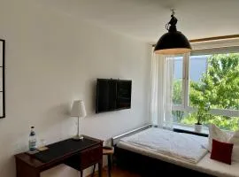 MesseWohnenAschheim Business Zimmer und Apartment mit Balkon bei Messe München