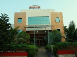 Hotel Souparnika，位于奎隆的酒店
