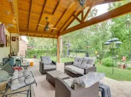 5 Mi to Lewisville Lake: Couple's Retreat w/ Yard
