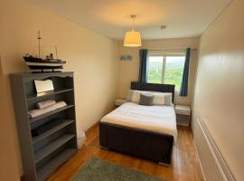 Private Room in Skellig Apartment，位于波特马吉的酒店
