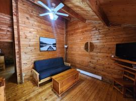 Ingonish Chalets，位于英戈尼什海滩的酒店