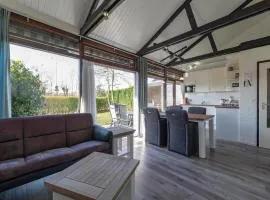 Bungalow near Sint Maartenszee Beach