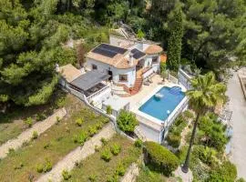 Villa Vista in Alcalali with swimmingpool and view