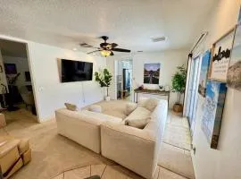 Private Rooms Hot Tub Fire Pit Bar Mini Golf
