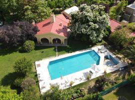 La Masia，位于查克拉斯德科里亚的Spa酒店