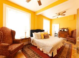 William F Cody - Historic Hotel，位于Cimarron的酒店