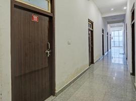 Hotel O THE KING HEAVEN，位于Bhongaon的酒店