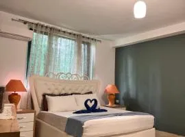 Luxe Home