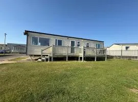 Pet & Family Location Close To Beach