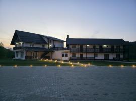 Perla Apusenilor，位于Faţa Albacului的酒店