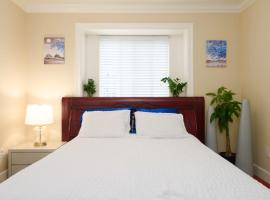 Modern Room with Private Washroom in Central Location，位于温哥华的酒店