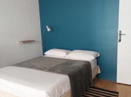 Chambre Libellule proche place de la victoire，位于皮特尔角城的酒店