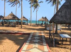Coco Beach Chez Antoine，位于洛美的酒店