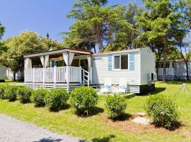 Quality Mobile Homes in Camping Kazela，位于梅杜林的度假园