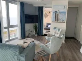 Modern Retreat with Private Sauna, cleaning included