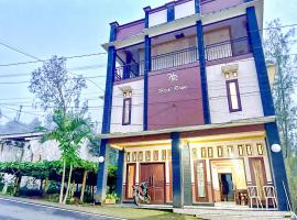 RedDoorz at Hotel Huni Raya Bromo，位于岩望的酒店