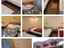 Hotel Ganga view & restaurant，位于Gangnāni的酒店