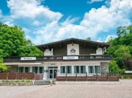 Property in Kirchbichl，位于基希比希尔的酒店