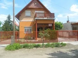 Apartments in Cserkeszolo - Ostungarn 34460