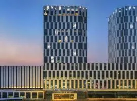 长春硅谷大街中商世界里亚朵酒店