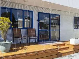 Sunny Ark Apartment - modern 1BR apartment