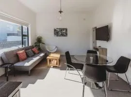 Devon Central Apartment - stylish 2 BR CBD pad