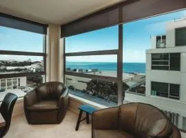 Liardett Penthouse - Inner city accommodation